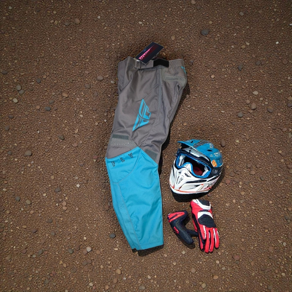 Fly Racing WMN FI6. Women's Gray and Blue Motorcycle Pants, Size 26.